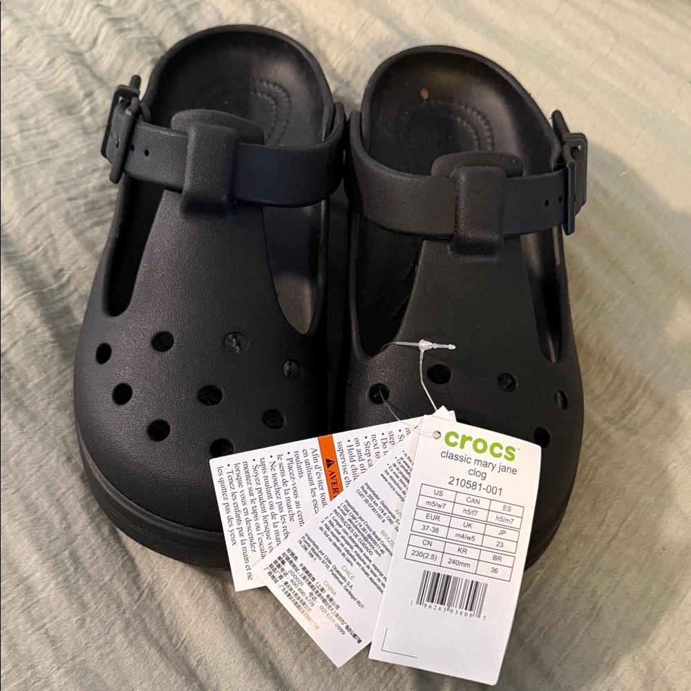 CROCS Classic Mary Jane Clog in Black